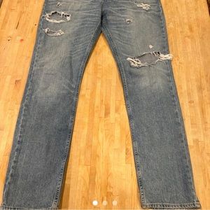 Hollister Jeans .